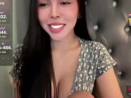 Screen Grab from mollysky_smith