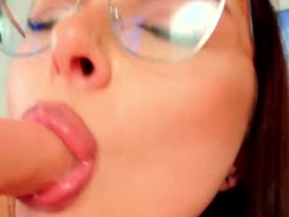 Screen Grab from mollyyrosee