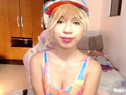 Screen Grab from mon_belle