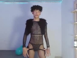 Screen Grab from monse_hottt