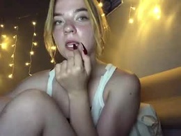 Screen Grab from moon_hypnose