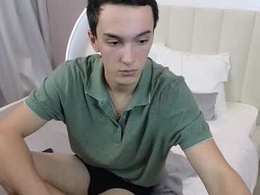 Screen Grab from moonlinskinn