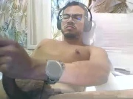 Screen Grab from morenifer973