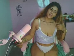 Screen Grab from morrenaaaaa