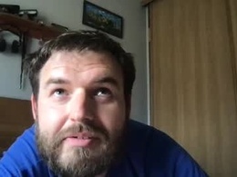Screen Grab from mr834565