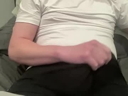Screen Grab from mrgummybear18
