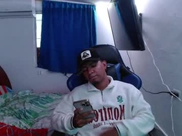 Screen Grab from mynxr1