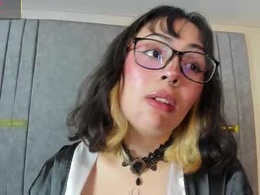 Screen Grab from mythicall_girll