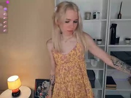 Screen Grab from myviolet_rush