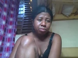 Screen Grab from naadiaaa