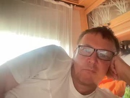 Screen Grab from naked6644