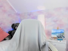 Screen Grab from naomi_greyyy
