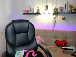 Screen Grab from naomy_hot04