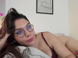 Screen Grab from natalytrainor