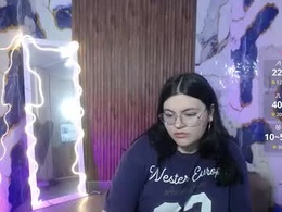 Screen Grab from naty_tay