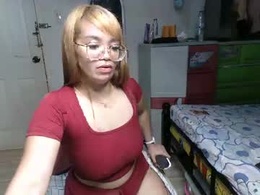 Screen Grab from naughty_mariaxx
