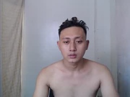 Screen Grab from naughtyhot_mike18