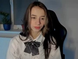 Screen Grab from nella_moon