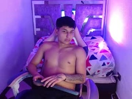 Screen Grab from nickyyhot