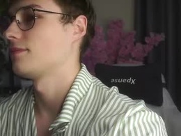 Screen Grab from nico_theo