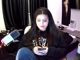 Screen Grab from nicole_pretty_