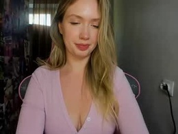 Screen Grab from nicole_ricci_