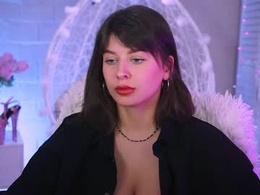 Screen Grab from nicolemoonn