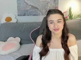 Screen Grab from nicolerossss
