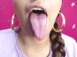 Screen Grab from nicollewayne10
