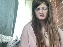 Screen Grab from nikaxzimax
