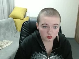 Screen Grab from nikkysnow