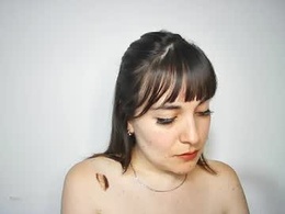Screen Grab from nina_alba