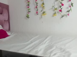 Screen Grab from nina_belluci