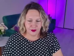 Screen Grab from nina_weis