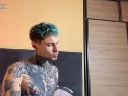 Screen Grab from nine_ten_do