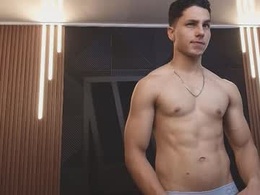 Screen Grab from noah_clarkk