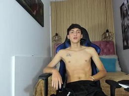 Screen Grab from noahmaels