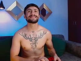 Screen Grab from noahsantoss