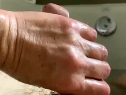 Screen Grab from nonut4u