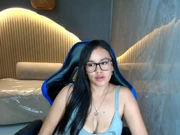 Screen Grab from nova_pink_r