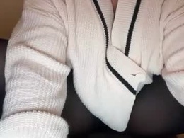 Screen Grab from nylonnoirx