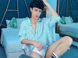 Screen Grab from oliver_laurent