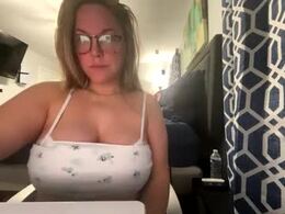 Screen Grab from onegirl8