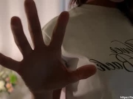 Screen Grab from oofbabe__