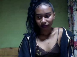 Screen Grab from oolyette
