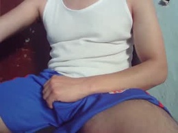 Screen Grab from oomaurooo