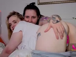 Screen Grab from oopsallcurves