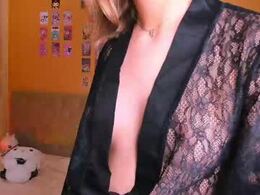Screen Grab from oopsy_foxy
