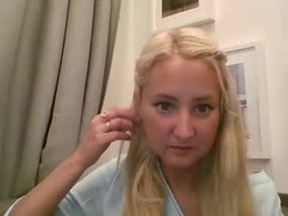 Screen Grab from oxifoxi