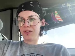 Screen Grab from p3achypie